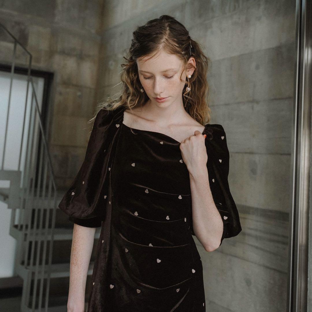 スーツ・フォーマル・ドレス et.univer Sweetheart velour dress