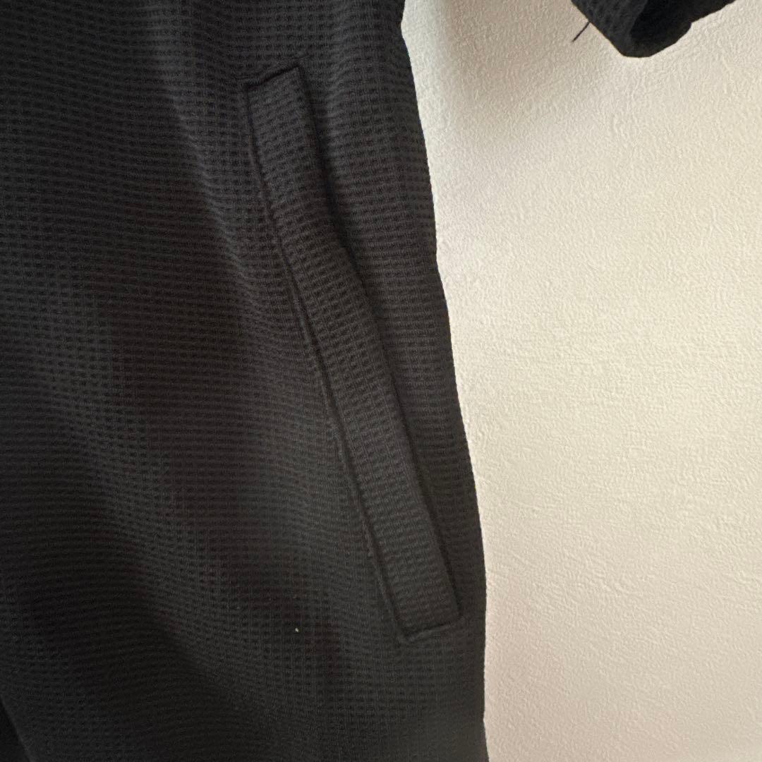 VERSACE ブラック ジップアップジャケット　刺繍ロゴ