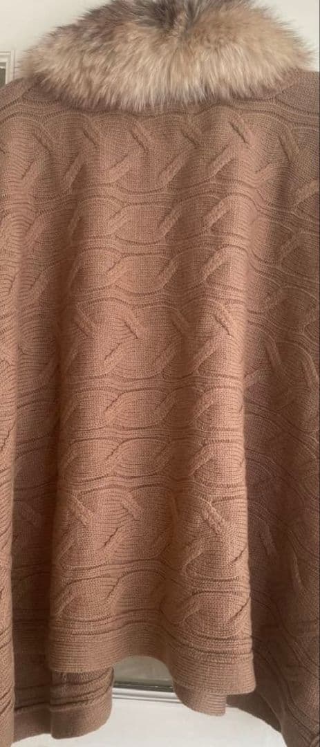 野うさぎ♥ アドーア ADORE ニットポンチョファー襟付