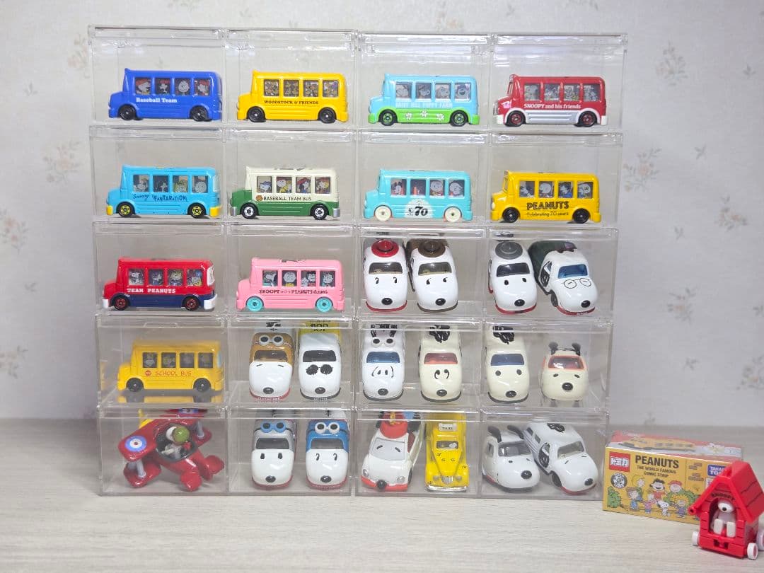 スヌーピー限定トミカ35台まとめ売り