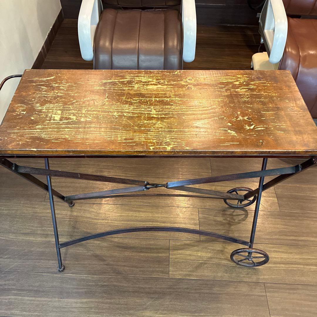 木製アンティークテーブル 今月末で取り下げになります。最終価格