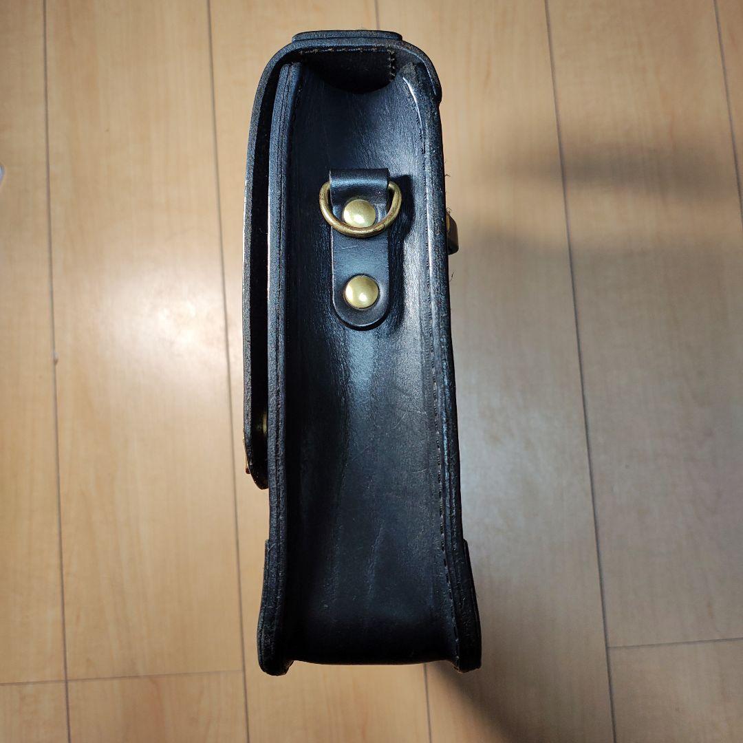 ヘルツ　herz　シンプルな顔立ちのブリーフケース(BC-1)