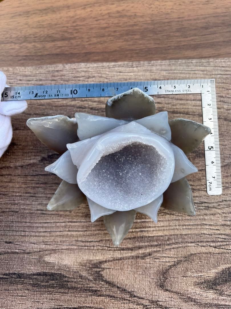 241 メノウ 蓮 ジオード ブラジル産 【一点物 】