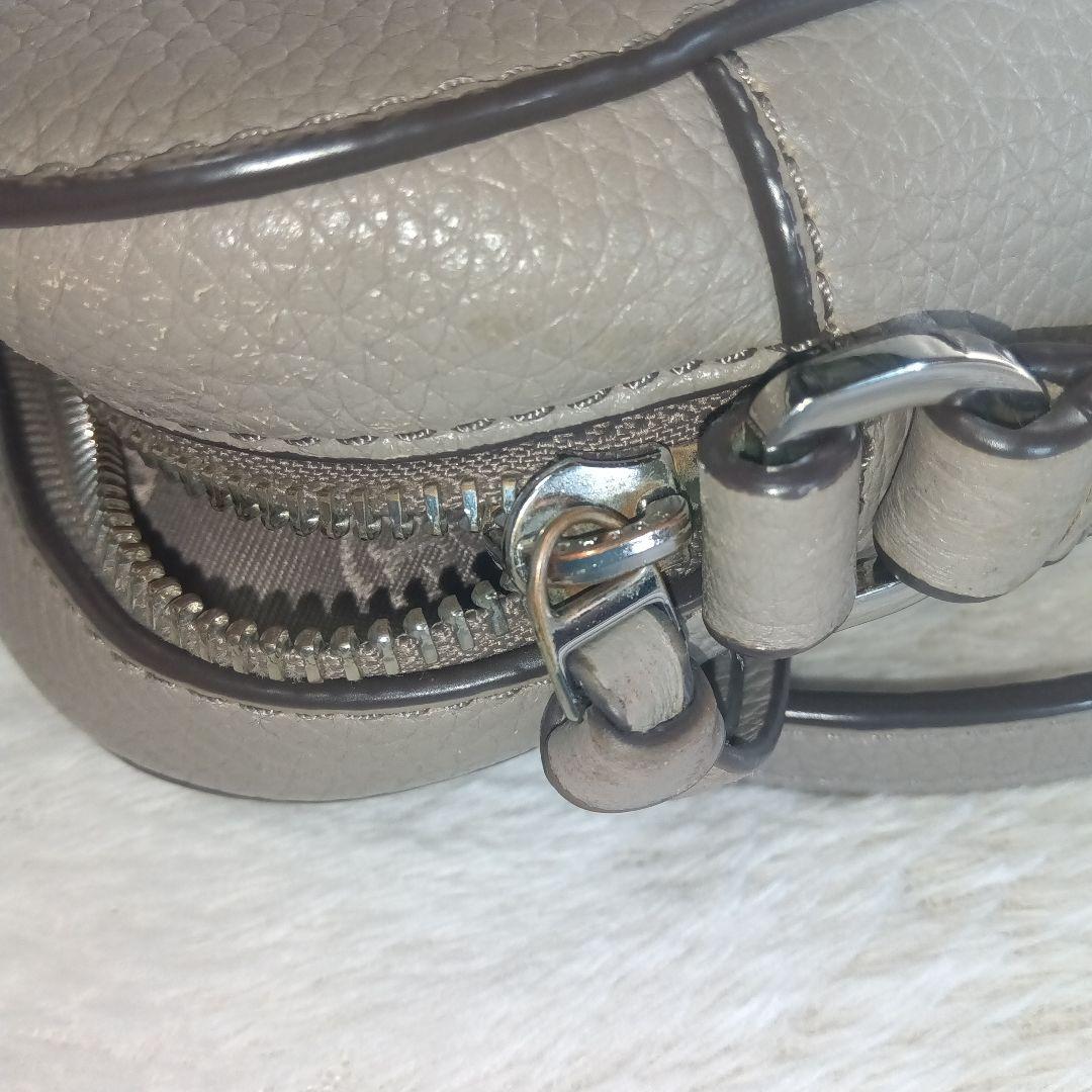 Tory Burch グレー レザー ショルダーバッグ　美品　汚れなし