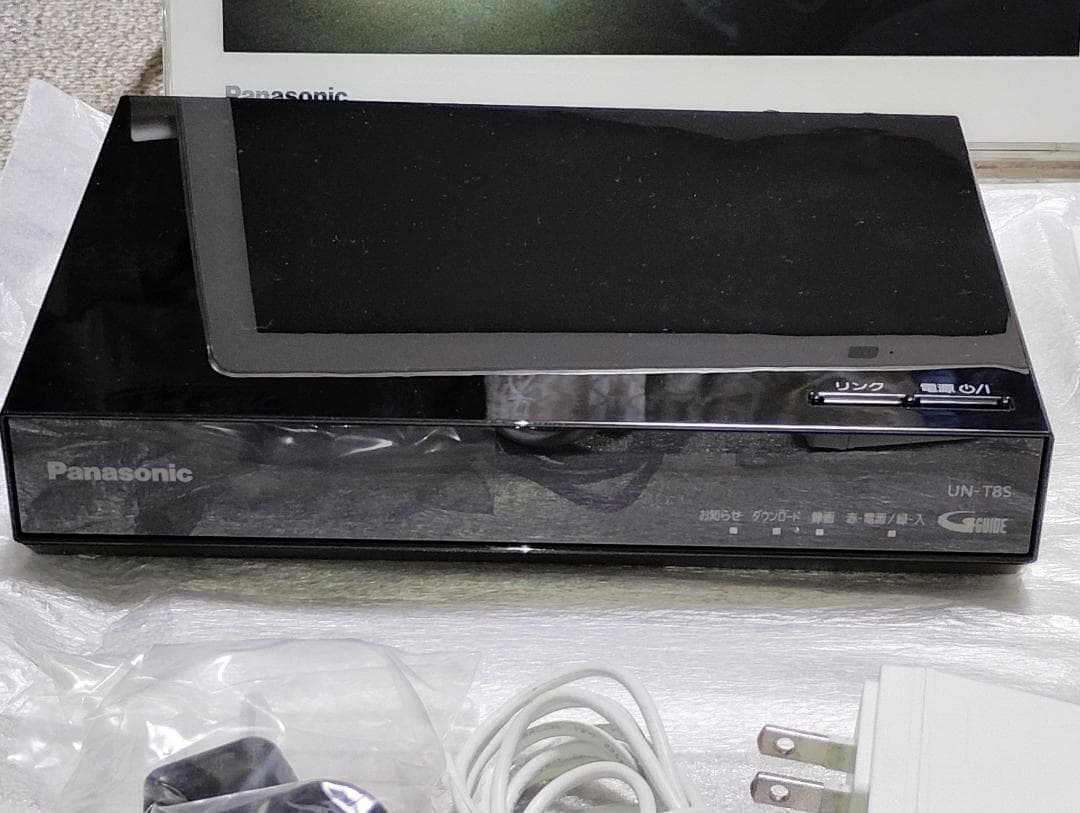 【新品＋超短使用】Panasonic UN-10CT8D ( un-10t8同等
